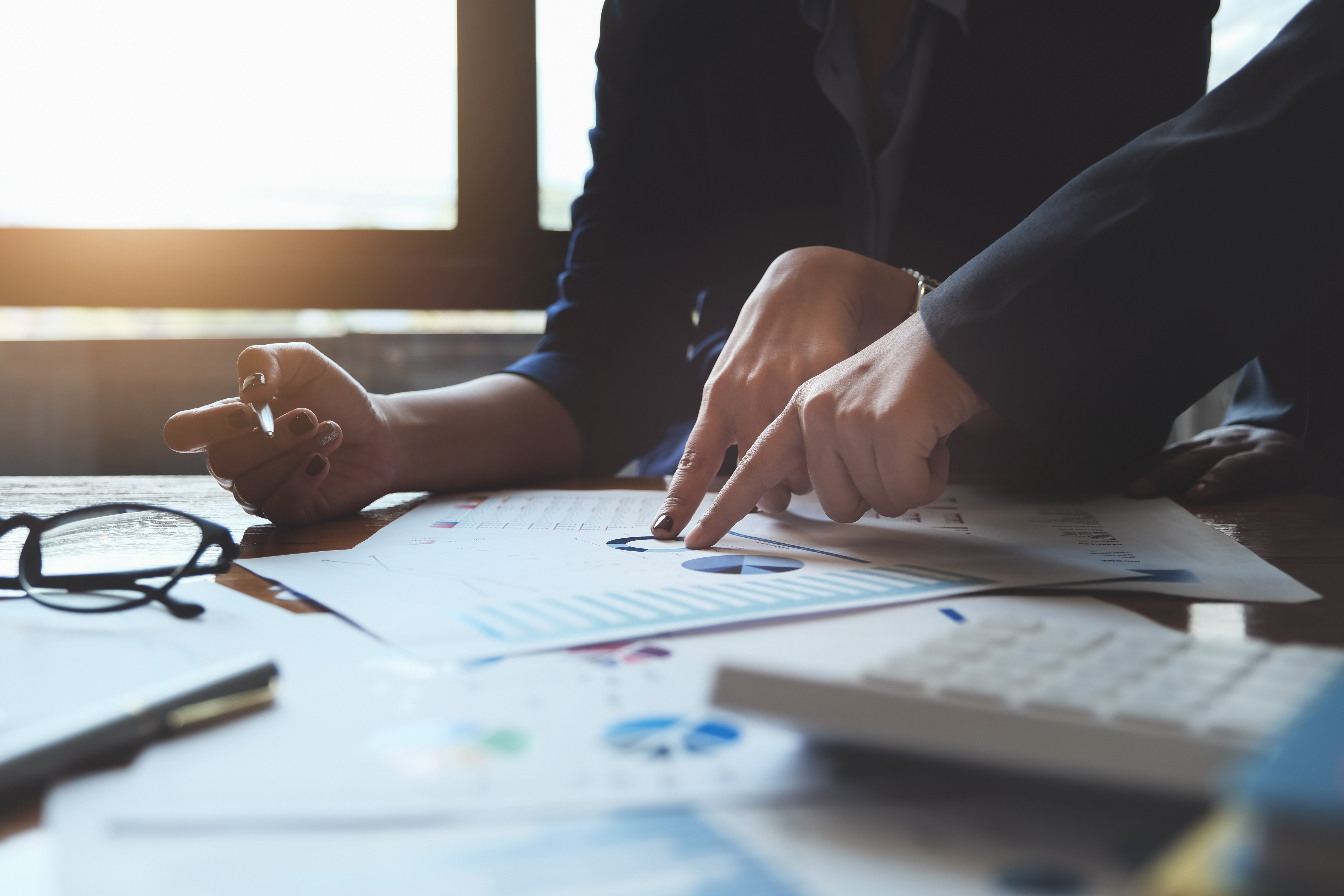 Financial investigator at work