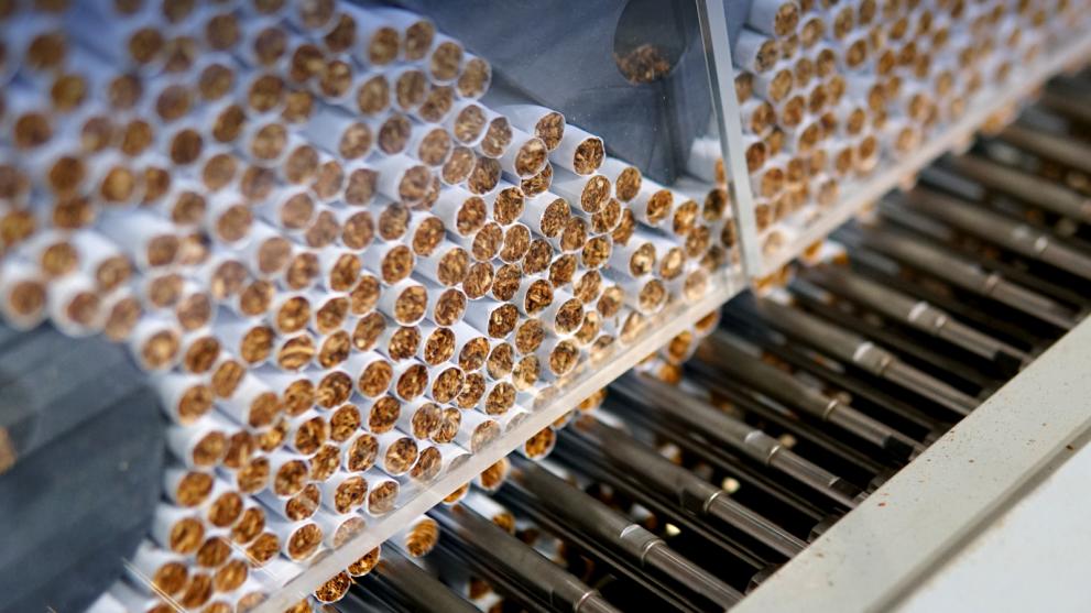 Procura Europea: smantellata una delle più grandi fabbriche illegali di sigarette d'Europa