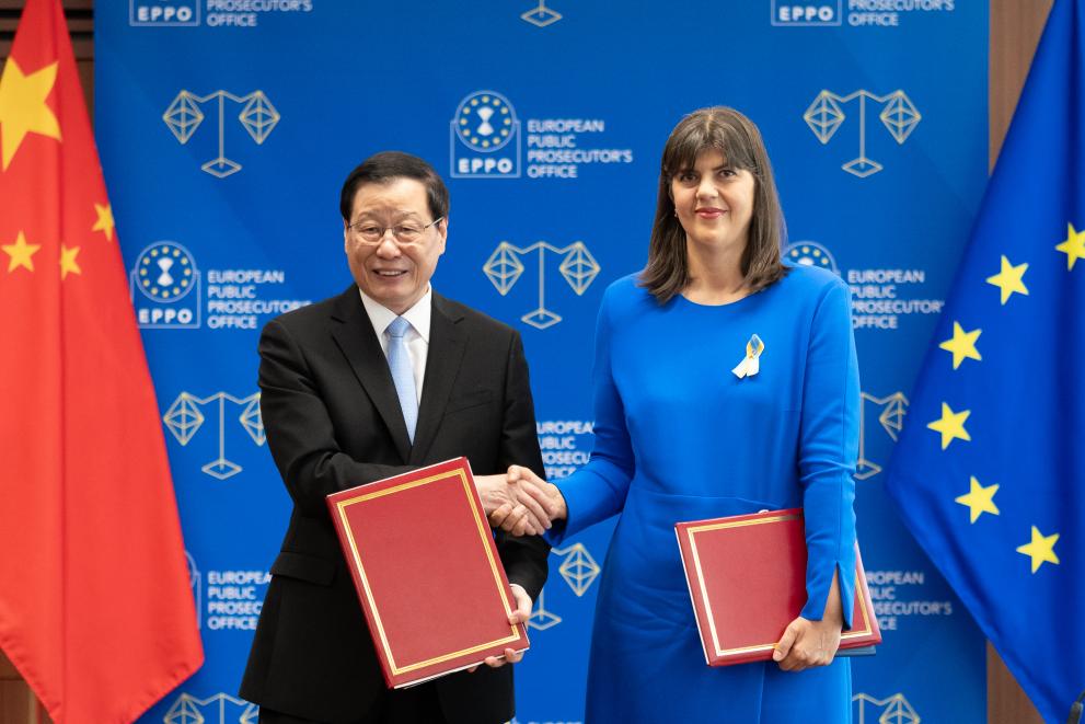 Chief Grand Prosecutor of the People’s Republic of China Mr Ying Yong and European Chief Prosecutor Ms Laura Kövesi