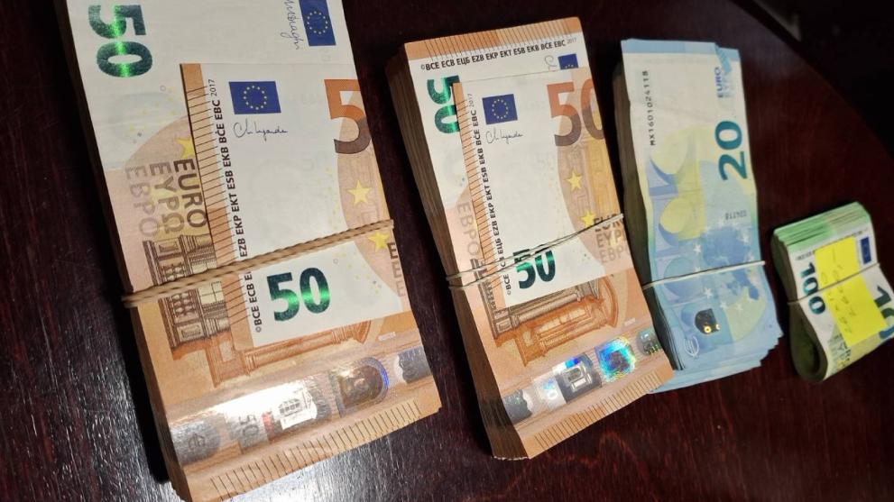 Euro bills